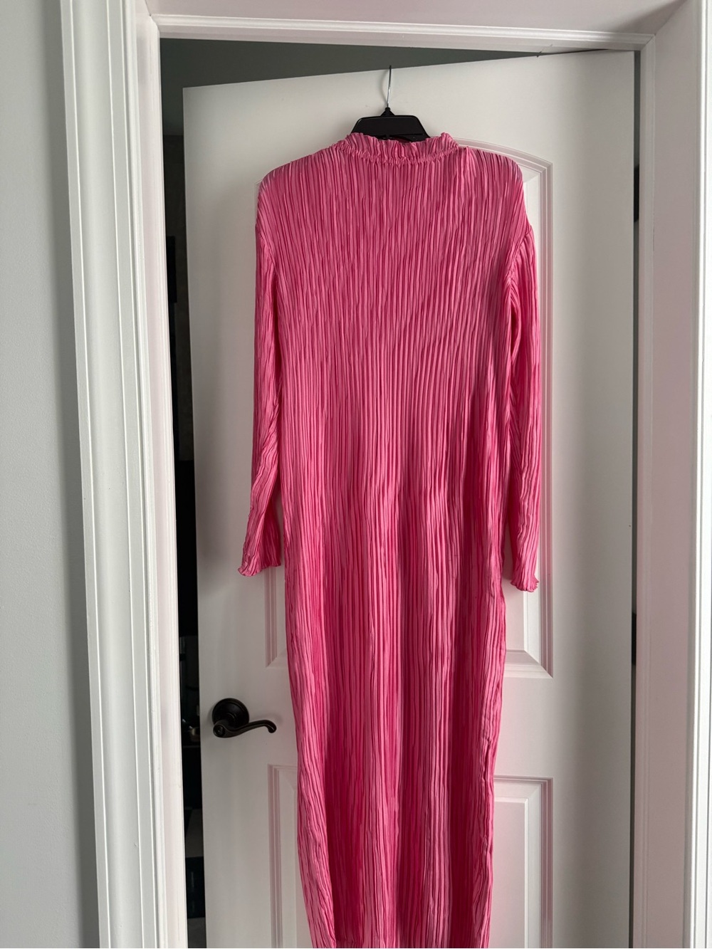 Women's Hot Pink Pleated Long Sleeve Maxi Dress